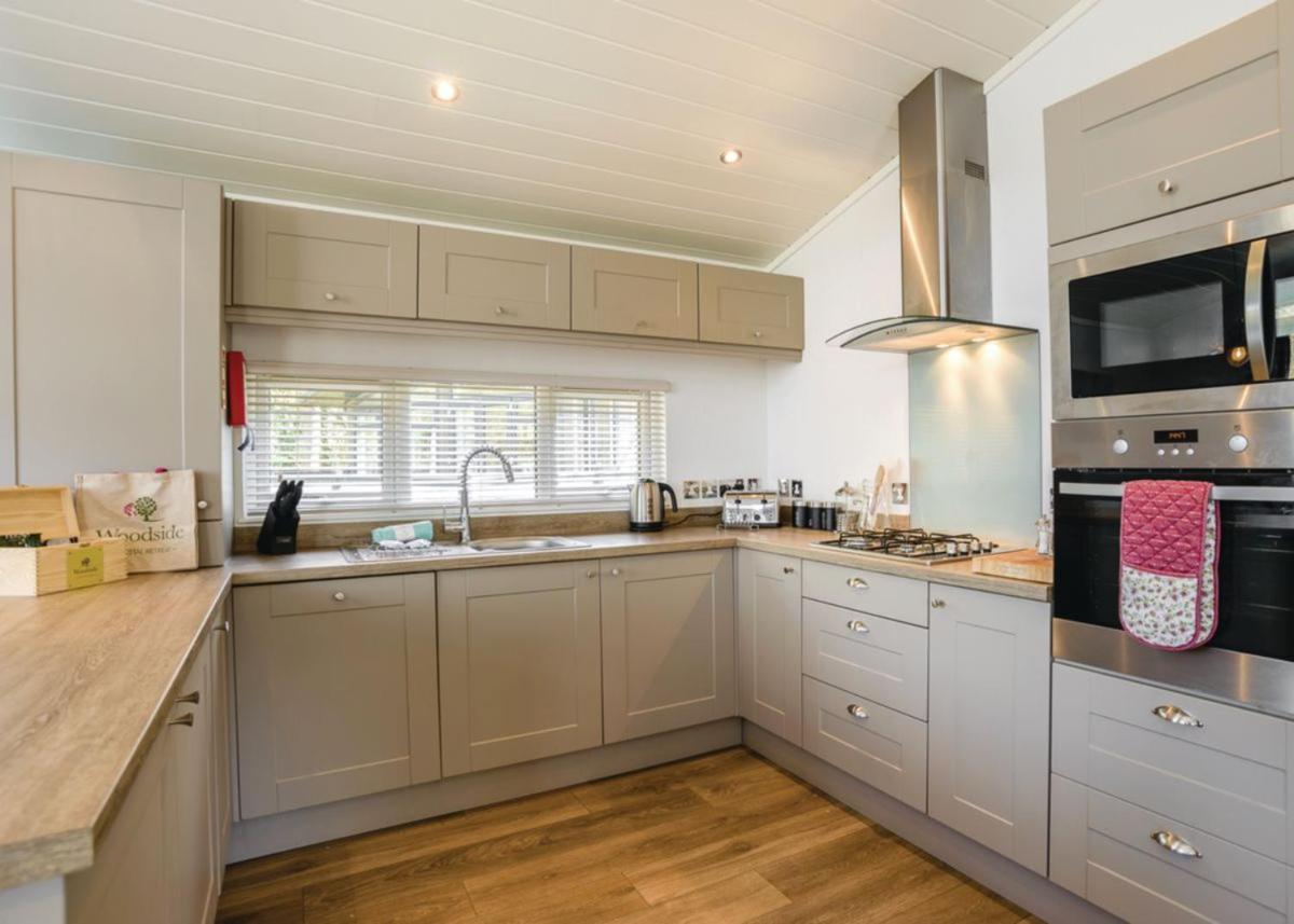 Woodside Coastal Retreat Hotel Fishbourne  Bagian luar foto